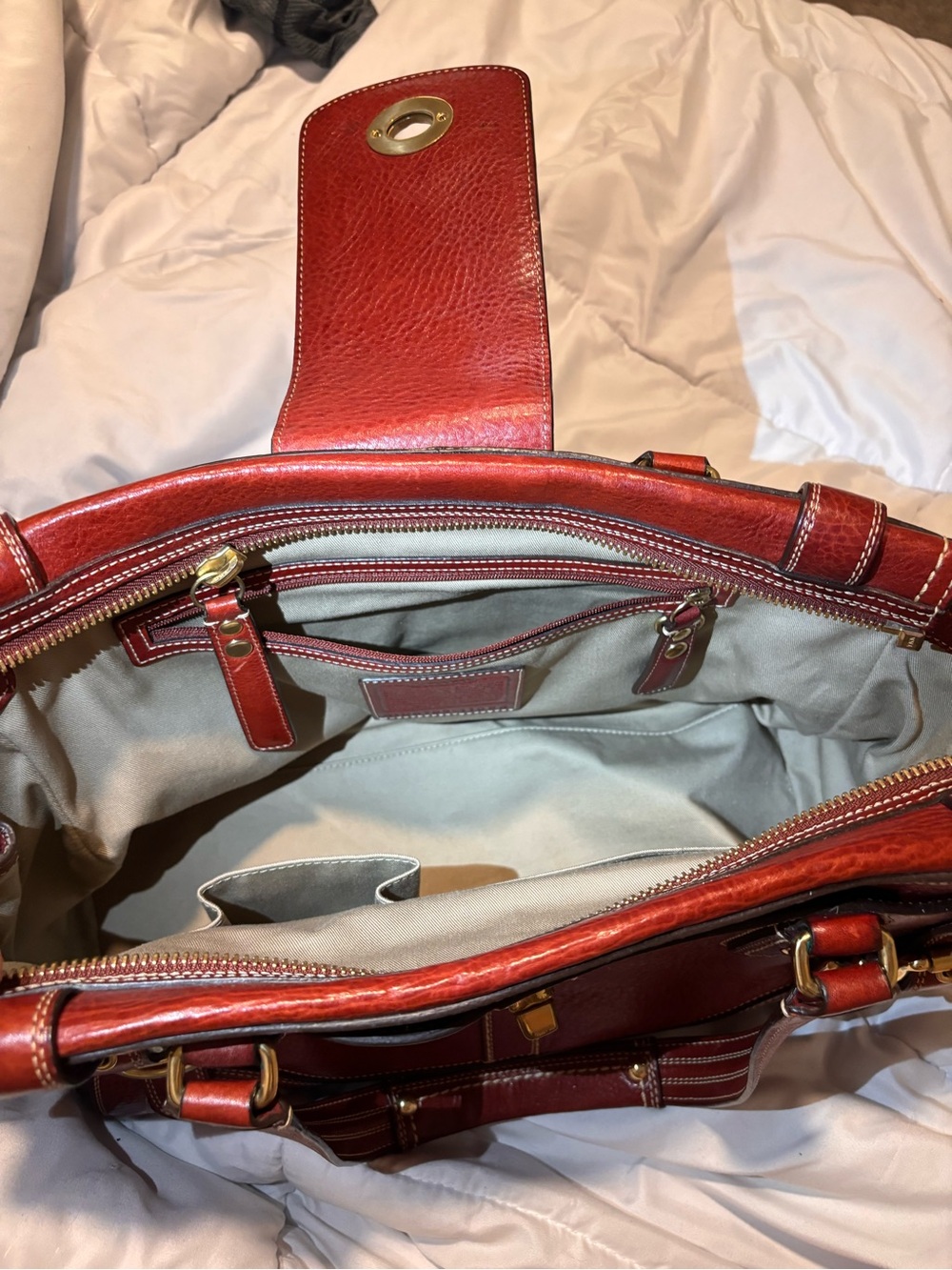 Coach Red Leather Shoulder Bag with Gold Hardware - Picture 6 of 8